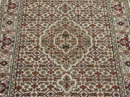 Persian Mahi Tabriz 2'6" x 6'0'' Hand knotted Rug - w201