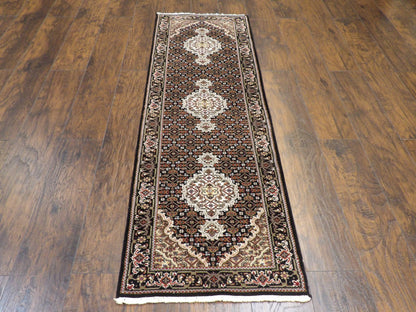 Persian Mahi Tabriz 2'6" x 6'0" Hand knotted Rug - w228