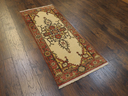 Fine Persian Heriz 2'6" x 6'0'' Hand-knotted Rug - w235