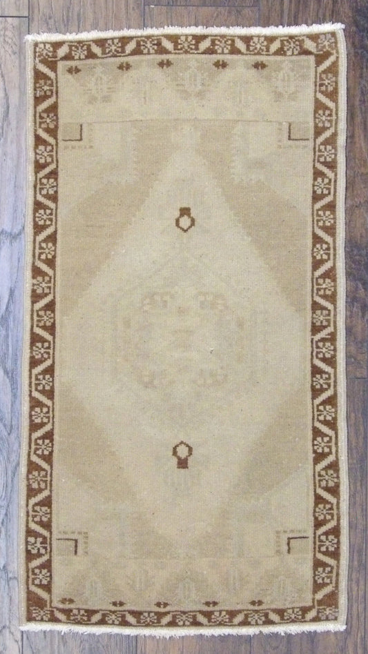 Vintage Turk Anatolian Antique Yastik 2' x 3' Hand-knotted Rug - W330