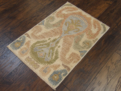 Ikat Chobie Natural-dye White wash 2'0"x3'0" Hand-knotted Rug -w332
