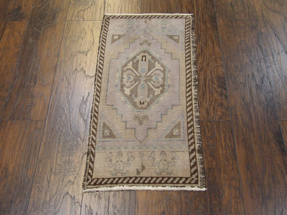 Vintage Turk Anatolian Antique Yastik 2' x 3' Hand-knotted Rug - W342
