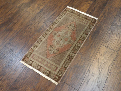 Vintage Turk Anatolian Antique Yastik 2' x 3' Hand-knotted Rug - W344