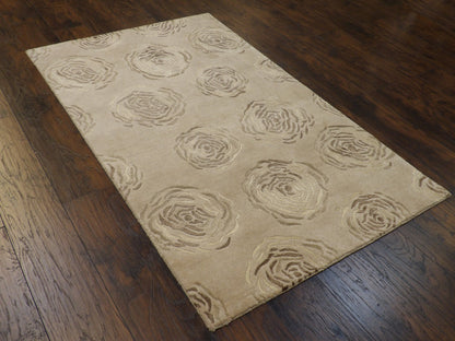 Transitional Rose Design 4'0"x6'0" Hand-knotted Rug -w361