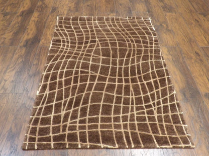 Modern Geometrical Design 4'0"x6'0" Hand-knotted Rug -w369