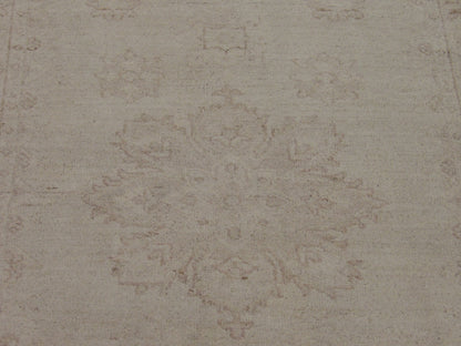 Oushak Chobie White Wash Natural-dye 2'6"x8'0" Hand-knotted Rug -w409
