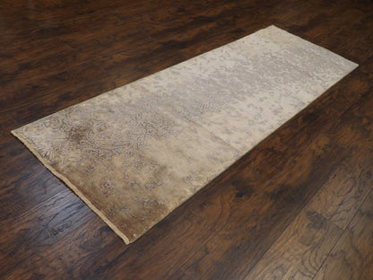Transitional Damask 2'6"x8'0" Hand-knotted Rug -w443