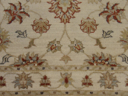 Indo Chobie  Hand knotted Wool Rug 2'4" x 4'6" - w519