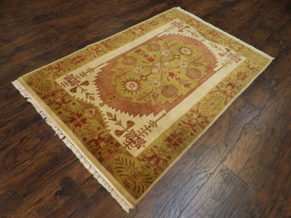 Tribal Anatolian Design 4'0"x6'0" Hand-knotted Rug -w632
