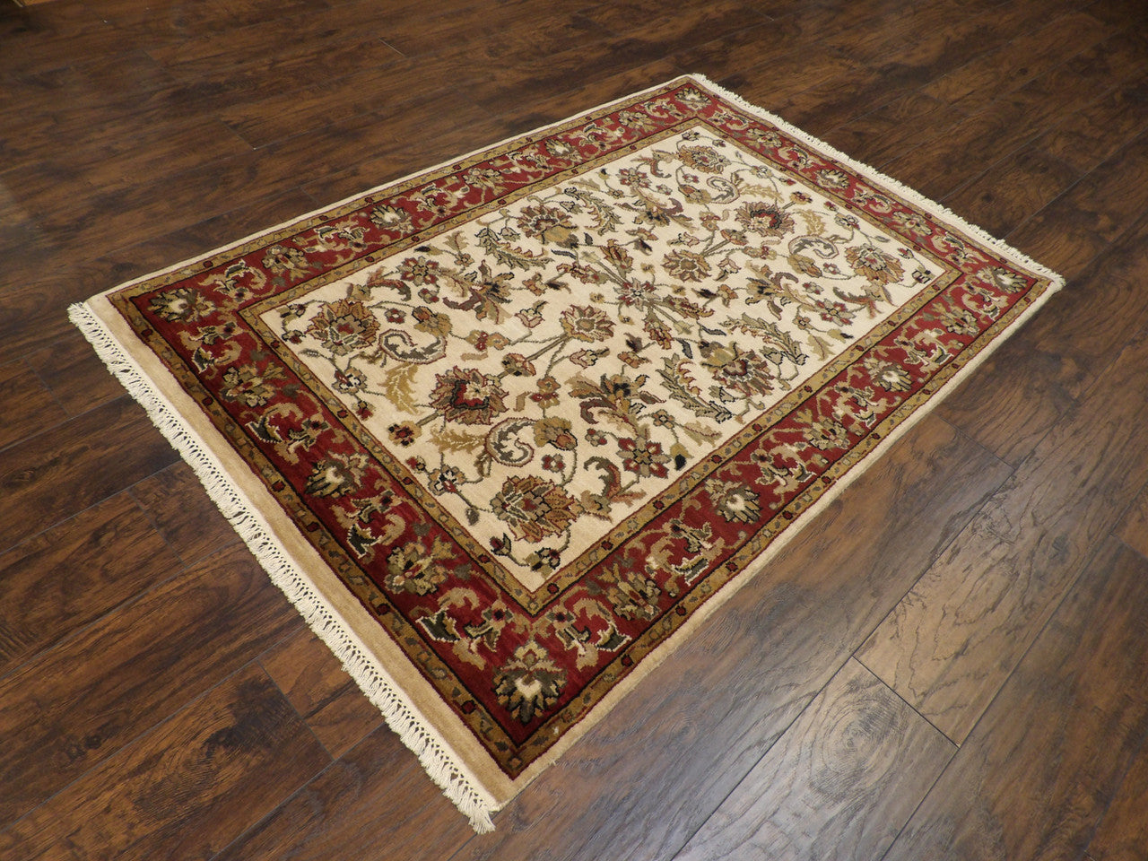 Jaipur Kashan Antique Wash 4'0" x 6'0" Hand-knotted Rug - w642