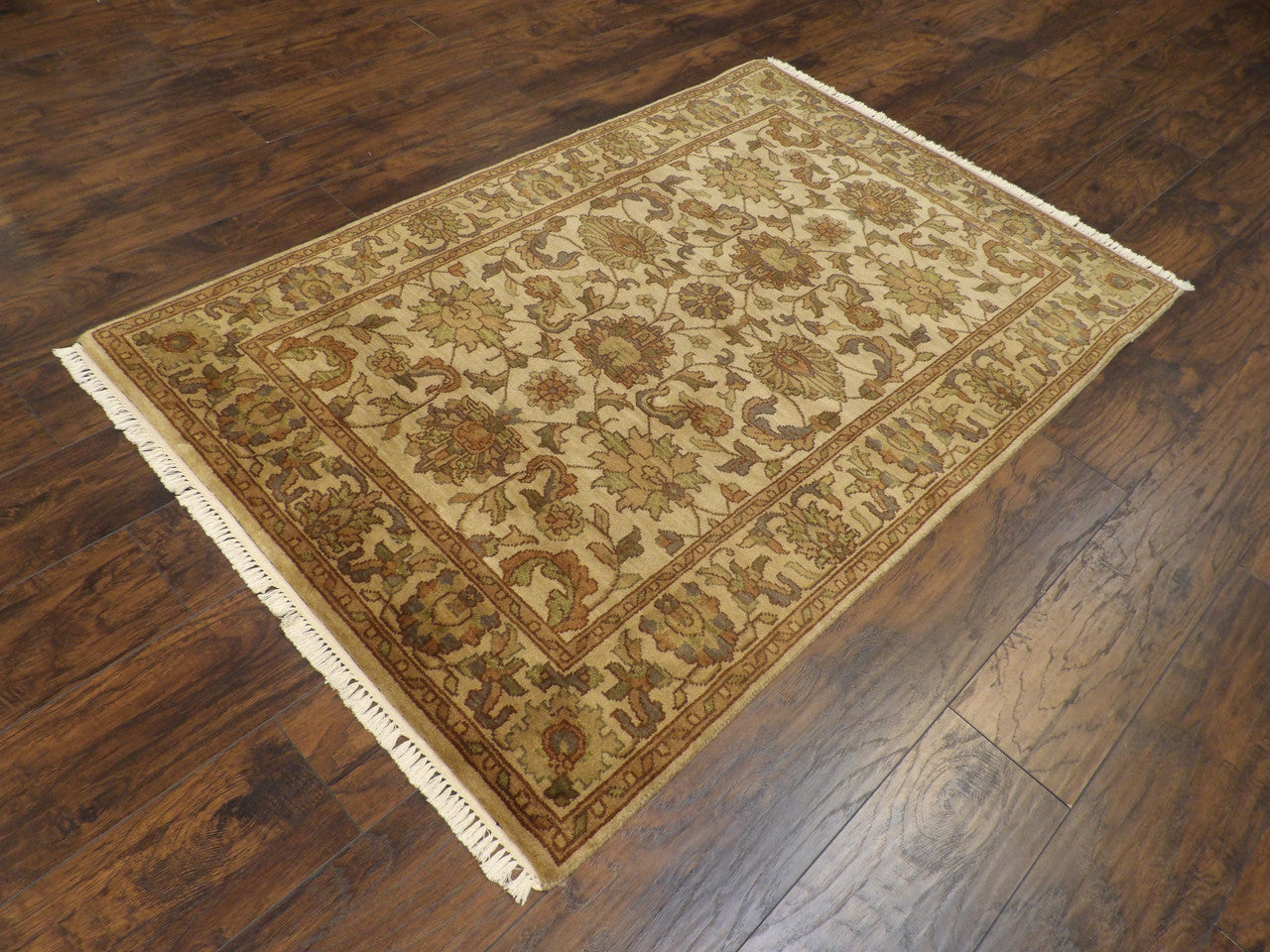 Jaipur Kashan Antique Wash 4'0" x 6'0" Hand-knotted Rug - w670