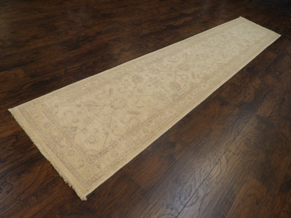 Oushak Chobie White Wash 2'6"x12'0" Hand-knotted Rug -w684