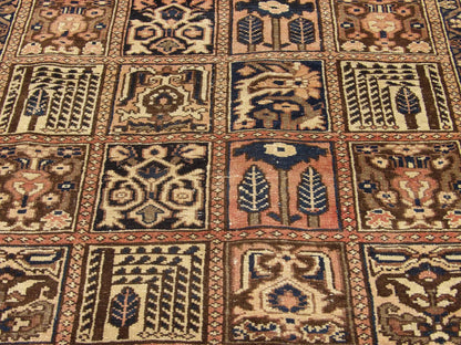 Antique Persian Bakhtiyari 5'0"x8'0" Hand-knotted Rug -W785