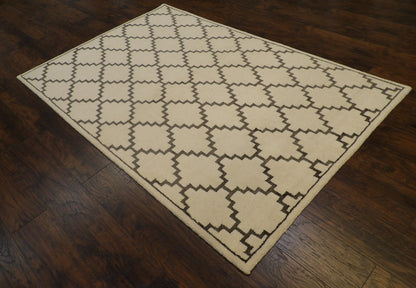 Transitional Moroccan Diamond Design 5'0"x8'0" Hand-knotted Rug -W851