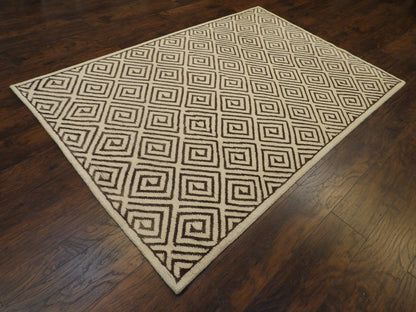 Transitional Moroccan Diamond Design 5'0"x8'0" Hand-knotted Rug -W855