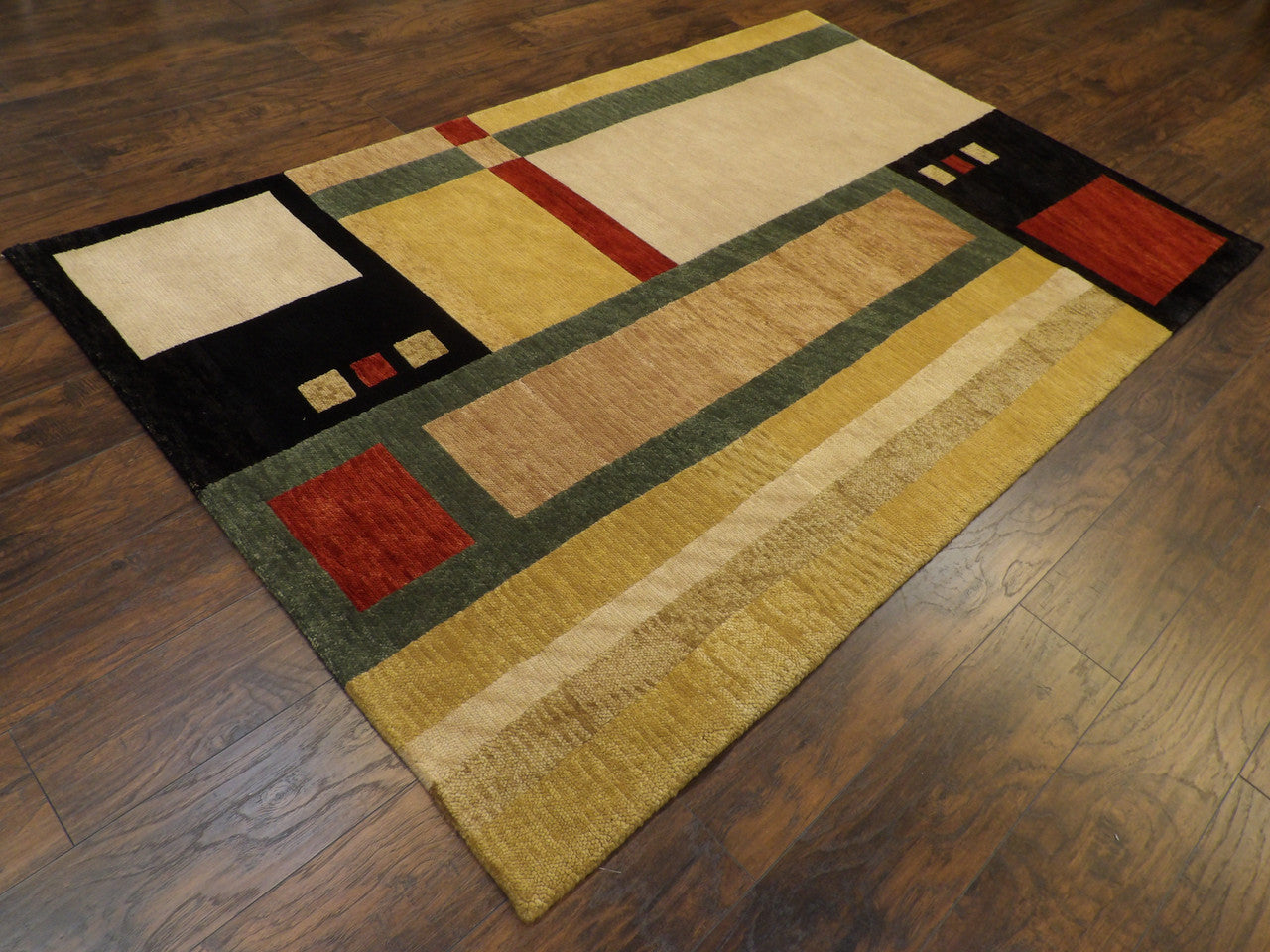 Modern Carved Geometrical Design 5'0"x8'0" Hand-knotted Rug -W857